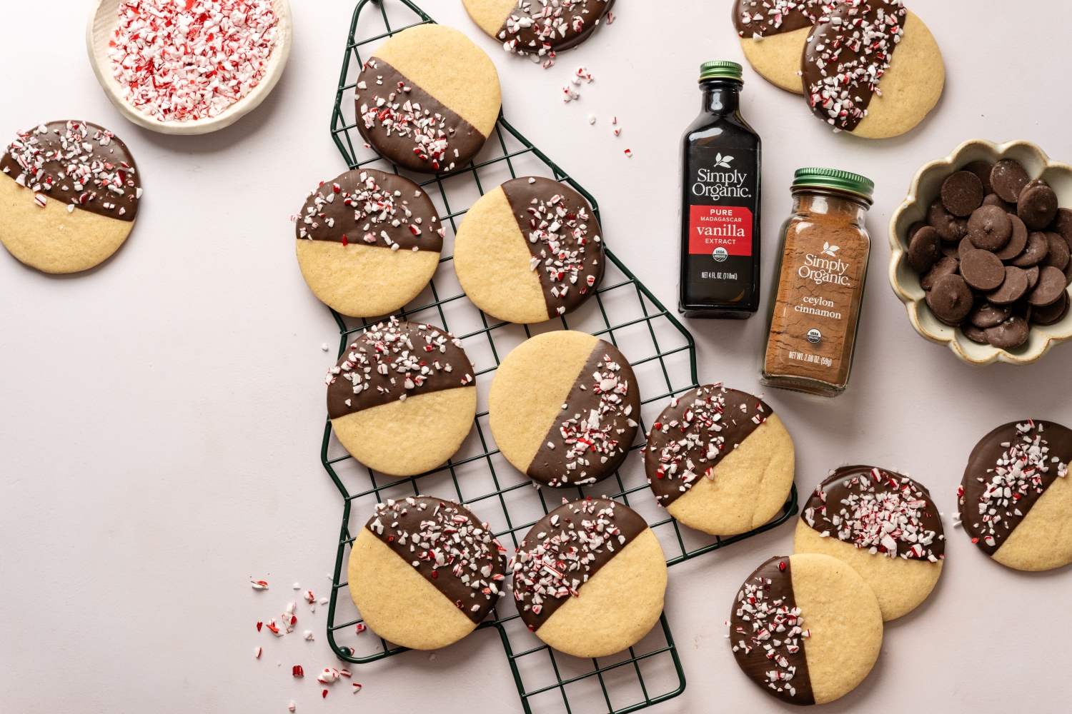 holiday cookies with vanilla extract and cinnamon