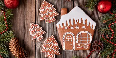 gingerbread cookies decorated with frosting