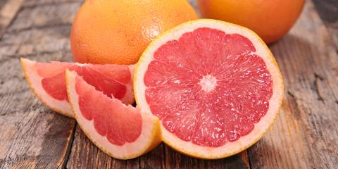 sliced grapefruit